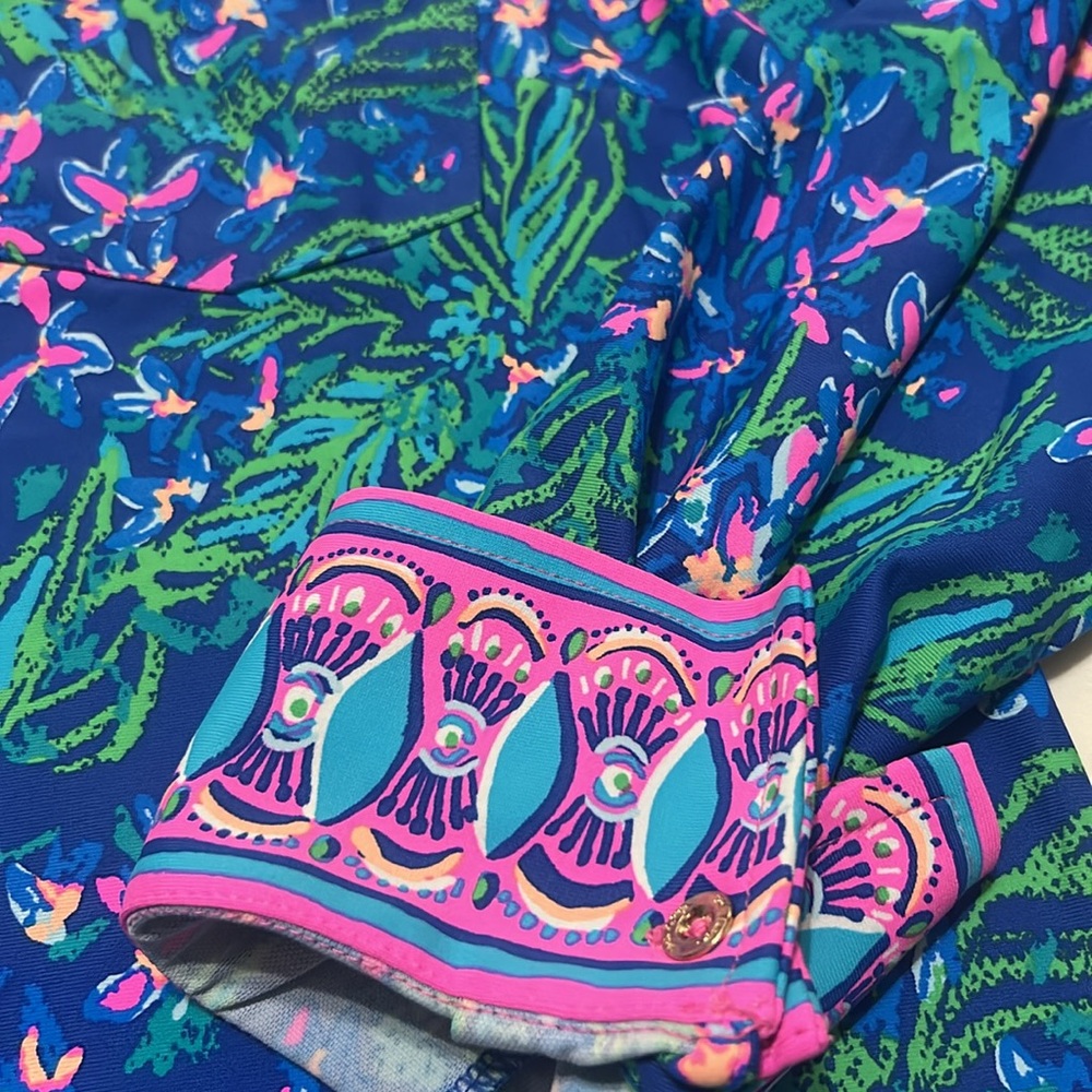 Lilly Pulitzer Button-Up Blouse size L like new - Picture 5 of 6